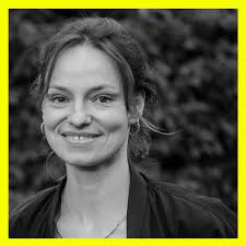 Magdalena Hubauer, Flora Besenbäck, Marlene Hauser und Angelika Faissner  eignen sich die patriarchale Tradition der Zeche subversiv und weiblich an.  Seid dabei, wenn sich die ‚Menschazech' formiert!🔥💪 📸 Credits, der Reihe  nach: