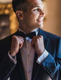 Giorgio armani presenta la collezione di abiti, vestiti completi e smoking da uomo. Armani Collezione Uomo Sposo A Firenze Pisa Prato E Toscana