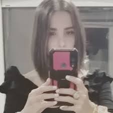 Manuela Moran (@manuelamoran99)