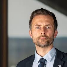 Death and Burial in Arabia and Beyond: Multidisciplinary Perspectives (BAR  International): Weeks, Lloyd: 9781407306483: Amazon.com: Books