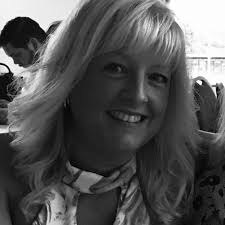 Is there any pub stopover for a caravan near Cardiff/wenvoe/ Barry Island  please?