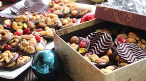 Recette Des Mendiants Au Chocolat Youtube In 2020 Nougat Takeout Container Stuffed Mushrooms