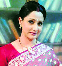 Malika Ghai's Instagram, Twitter & Facebook