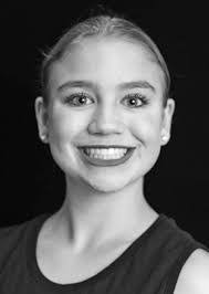 Lora Everett's Instagram, Twitter & Facebook