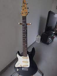 It looks like you may be using a browser version that we don't support. Starfield Lh Gitarre Bass Rechtshander