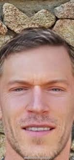 Grimes is speaking out about her coparenting relationship with Elon Musk  following their split. Read what she shared about their ongoing custody  battle: bit.ly/4i5VmNe