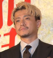 画像 写真 沢尻エリカ うっかりネタバレで大慌て 小栗旬が優しくフォロー 大丈夫 10枚目 小栗旬 髪型 メンズ ヘアスタイル 髪型 メンズ