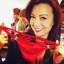 Mingna Wen Sometimes One Is Rewarded For Being Naughty Lol Thanks Secretsanta Beauty Asian Celebrities Beautiful Celebrities