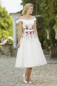 View Our Range Of Affordable Tea Length Wedding Dresses From Brighton Belle Featuring Vintage 50 S S Short Wedding Dress Short Bridal Gown Wedding Dresses 50s