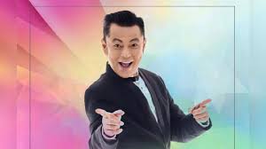 I dette malaysiske navn er der intet familienavn. Menyanyi Bukan Mahu Bersaing