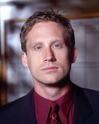 Enter Shikari drummer Rob Rolfe and comedian Russell Howard :  r/totallylookslike