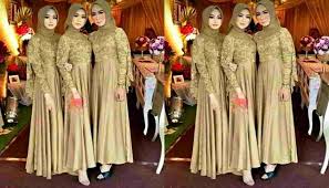Model baju kebaya brokat modern hijab model dress terbaru. Model Gamis Brokat Kombinasi Satin Yang Direkomendasikan Untuk Anda Harapan Rakyat Online