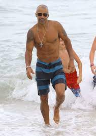 Barefoot Male Celebs of Color — Shemar Moore
