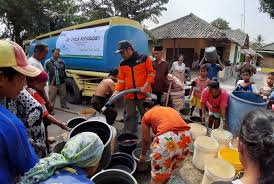 Hai indonesia assallamualaikum, 3 d'jenggo nemu surga tersembunyi di kuningan jawa barat nihh. 3 653 Warga Kuningan Terdampak Krisis Air Bersih Republika Online