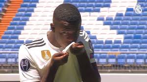 € * 12.07.2000 in são gonçalo, brasilien Vinicius Junior Full Real Madrid Presentation Hd 20 07 2018 Youtube