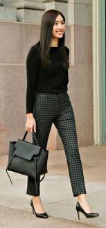 45 Professional Work Outfits For Women Over 40 Workoutfitswomen 45 Professional In 2020 Professional Work Outfit Professional Outfits Women Work Outfits Women