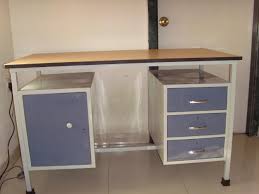 There is a drawer on the table, the drawer can be pulled out 22 cm long, used to store paper, books, stationery, etc. Mild Steel Office Table Buy Mild Steel Office Table In Belgaum Karnataka