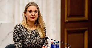Nu gooit ze de deur dicht bij de partij voor de toekomst. Femke Merel Van Kooten