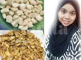 Cuci cabai, bawang dan tomat yg sudah di bersihkan. Resepi Bawang Putih Goreng Crunchy Crispy Awas Jika Ada 2 Tanda Ini Jangan Ambil Berlebihan Mingguan Wanita