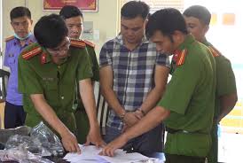 Thành tạo cớ khiêu khích, xuyên tạc đưa thông tin sai sự thật về hoạt động công vụ, sau đó phát tán lên mạng xã hội với mục đích thu hút người theo dõi để trục lợi cá nhân, tác động xấu đến an ninh trật. Bzds 6bz7fmy7m