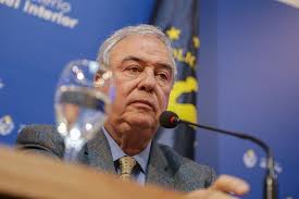 Relevan a titular de Inteligencia por acceso de policías a escuchas sobre  madre de Heber