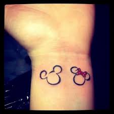 Weitere ideen zu disney kunst, disney zeichnen, disney zeichnungen. 79 Minnie Tattoo Ideas Minnie Tattoo Disney Tattoos Mouse Tattoos