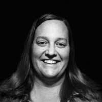 Natalie Earl's Instagram, Twitter & Facebook