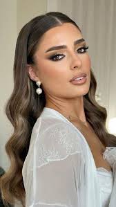 Cosmetologist services for homecoming dances