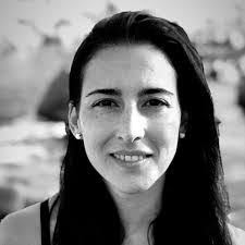 Julia Morelli's Instagram, Twitter & Facebook