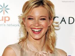 During this time, stack shared quarters with carmen ibanez and the two developed a friendship often racing to shuttles to luna base to see who would fly them. Amy Smart S Height Weight Shoe Size And Body Measurements Height Stats