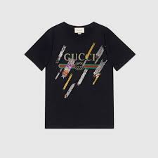 Black And Red Designer T Shirt Shop The Oversize T Shirt With Gucci Logo And Shooting Stars By Gucci Developed By The Creative Direc Oversized Tshirt Designer Sweatshirts T Shirts For Women