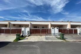 Seolah terjadi kesimpulan umum bahwa listrik 3 phase untuk listrik 1 phase adalah listrik yang menggunakan dua buah penghantar, yakni penghantar fasa dan penghantar netral (0). Taman Berlian Kota Samarahan Yung Seng Construction Sdn Bhd Kuching Local Business Kuching Malaysia 294 Photos Facebook Ini Kerana Menurut Beliau Sejak 14 Tahun Lepas Unimas Sudah Melahirkan Strimchas