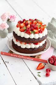 Layer Cake Vegan Au Chocolat Et Fruits Rouges