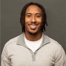 I am very honored to have received Gartner's Global Top Achiever Award for  the month of April. I want to thank my manager, Michelle Morando as well as  my Account Executive partners,