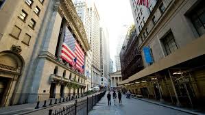 Vom aktuellen aktienkurs über news bis hin zu. Dow Jones Nasdaq S P 500 Us Anleger Warten Auf Hilfspaket Amazon Chef Verkauft Aktien In Milliarden Hohe