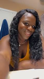 Shona Williams's Instagram, Twitter & Facebook