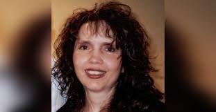 Wendy Presser's Instagram, Twitter & Facebook