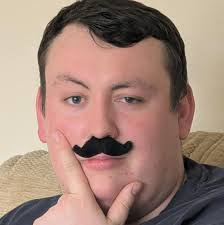 Which is stronger, Ur-Dragon or Kaalia of the Vast deck?