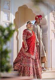 Lehenga Dupatta Draping Ideas For Curvy Brides Frugal2fab Plus Size Wedding Outfits Indian Bridal Outfits Indian Wedding Outfits