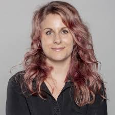 Kelly Webster's Instagram, Twitter & Facebook