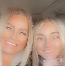 Deidre Holliday's Instagram, Twitter & Facebook