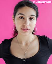 697145310  Alessia Cara  alessiacara  alessiasmusic Nude Leaks OnlyFans  Photo 25 - Nudogram v2.1