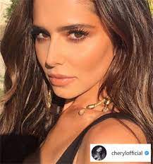 Cheryl cole is wearing a long layered hair style that features added highlights throughout for a very bright look. Cheryl Tweedy Admits Having Had Post Partum Hair Loss