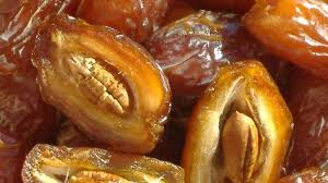 Selain karena kurma ajwa adalah kurma yang digemari rasulullah, kurma ini juga disebutkan dalam beberapa pesan kurma tanpa biji. Rugilah Kalau Anda Buang Biji Kurma Silakan Baca Manfaatnya Tribun Timur