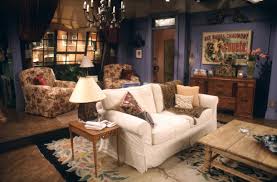 It really was the greatest job i ever had,' said jennifer in a new interview with instyle when asked if friends would ever return. Tour The Set Friends Style At Home