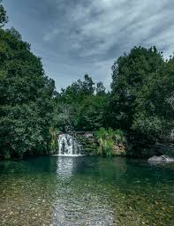 Para além de uma esplêndida vista sobre a região centro do país, que abarca desde espanha ao atlântico, passando pela serra da estrela. Castanheira De Pera Resort Natureza Villa Rio