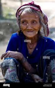 Laos old woman immagini e fotografie stock ad alta risoluzione
