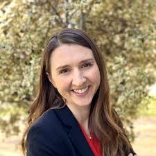 Jennifer Wallis's Instagram, Twitter & Facebook