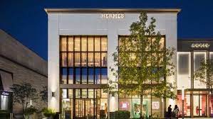 A Lesson In Placemaking The River Oaks District Is Transforming The Nature Of Mixed Use Retail An Commercial Design Exterior Retail Architecture Retail Facade