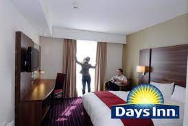 This property requires a 1 night minimum stay. Hotel Rooms For 10 With Days Inn Mirror Online